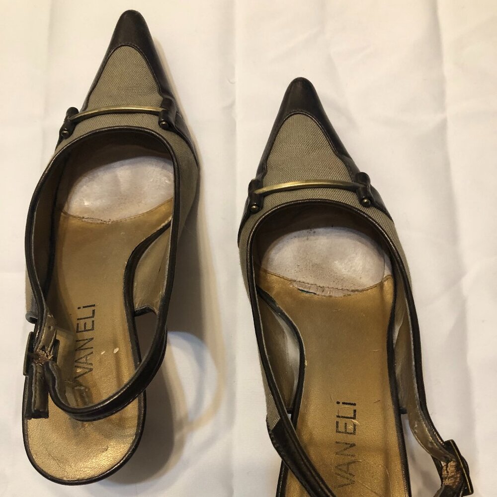 Pointy toe slingback. SIZE 4. Van Eli. Bronze & Khaki.